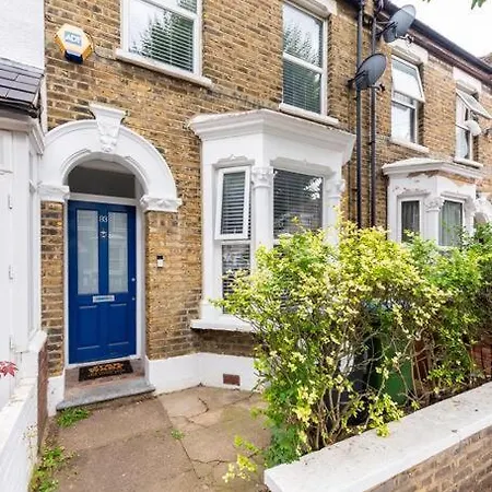 Villa Stylist And Cosy 3 Bed House Leytonstone Sleeps 7 London Exterior foto