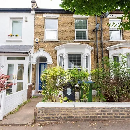 Villa Stylist And Cosy 3 Bed House Leytonstone Sleeps 7 London Exterior foto