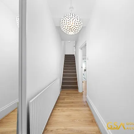 Villa Stylist And Cosy 3 Bed House Leytonstone Sleeps 7 London Exterior foto
